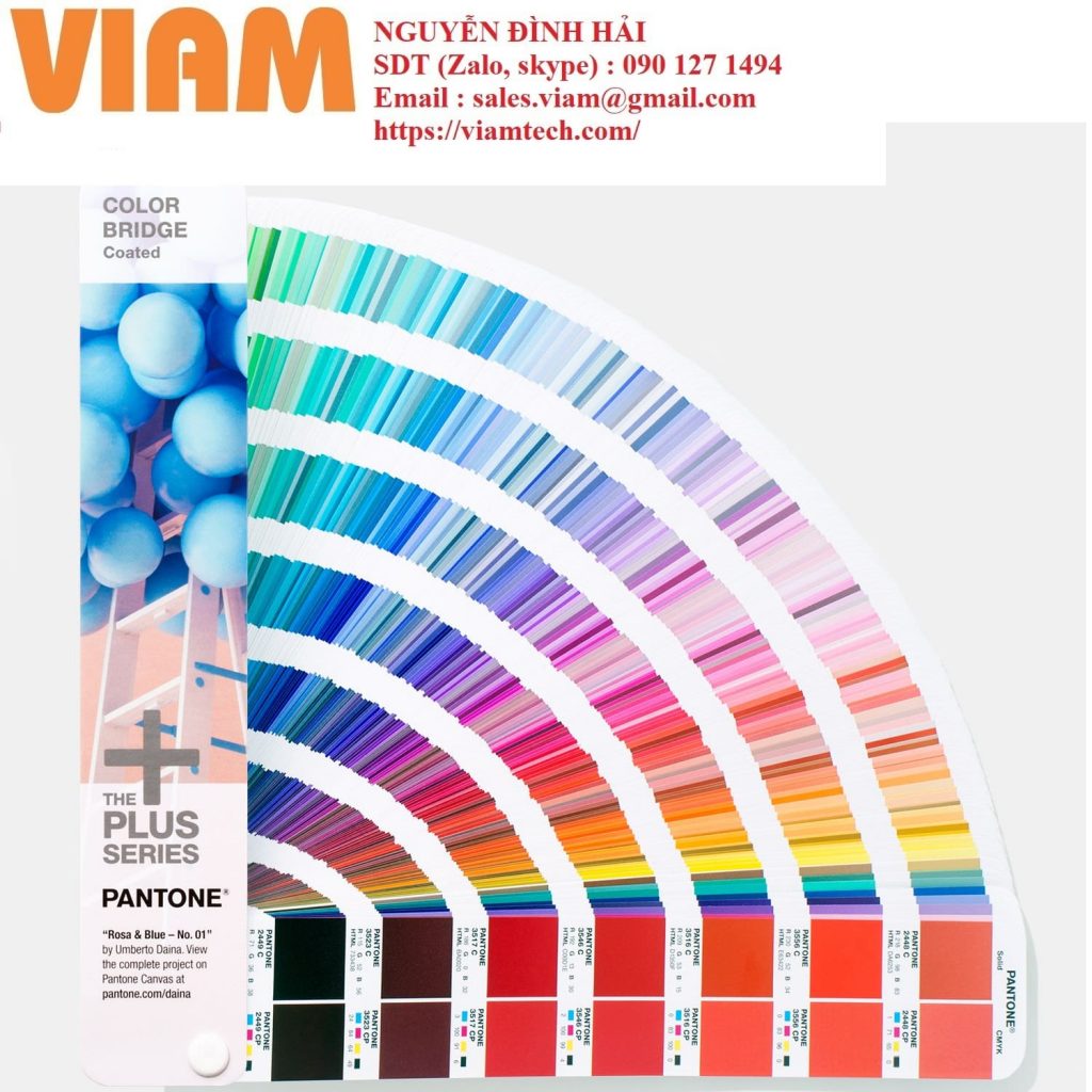 Quạt màu Pantone